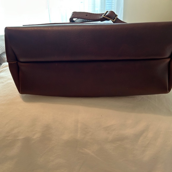 PLG Medium Crossbody tote Cognac - Picture 3 of 4